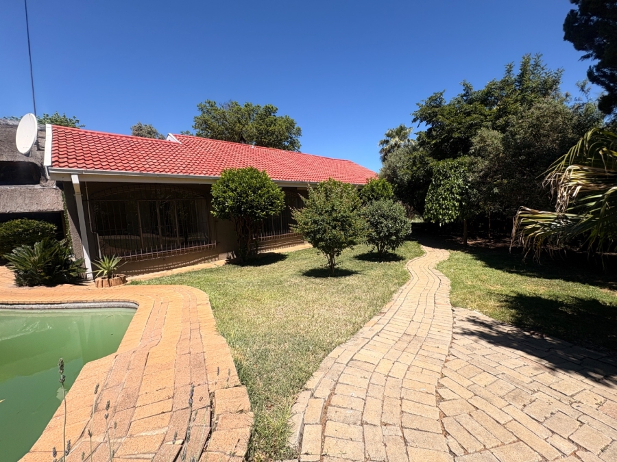 4 Bedroom Property for Sale in Flamwood North West